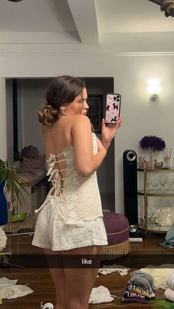 Ester dobrik page leaked private photo uncensored HD quality