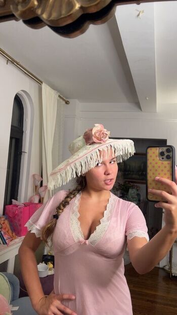 Ester dobrik page leaked private photo uncensored HD quality