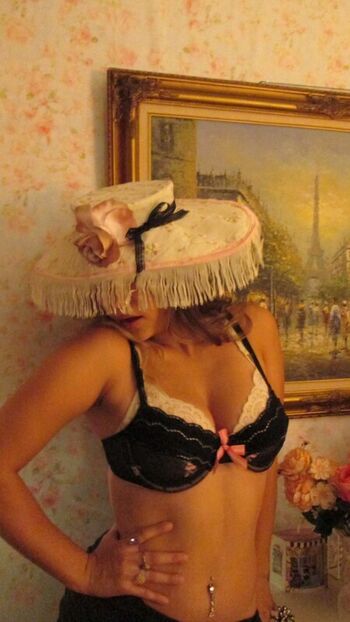 Ester dobrik page leaked private photo uncensored HD quality
