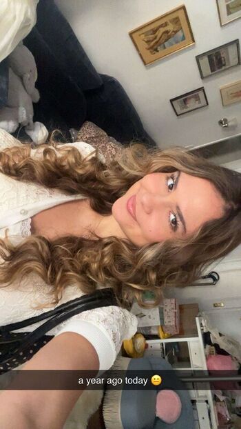 Ester dobrik page leaked private photo uncensored HD quality