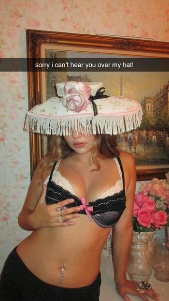 Ester dobrik page leaked private photo uncensored HD quality
