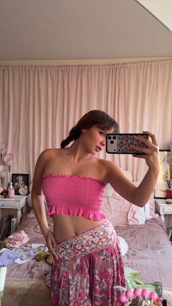 Ester dobrik page leaked private photo uncensored HD quality