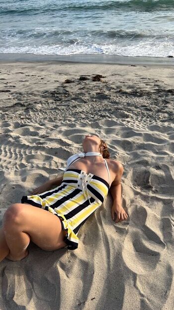 Ester dobrik page leaked private photo uncensored HD quality