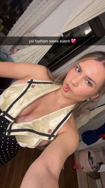 Ester dobrik page leaked private photo uncensored HD quality