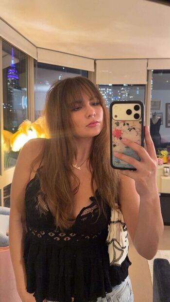 Ester dobrik page leaked private photo uncensored HD quality