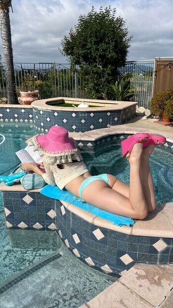 Ester dobrik page leaked private photo uncensored HD quality