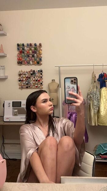 Ester dobrik page leaked private photo uncensored HD quality