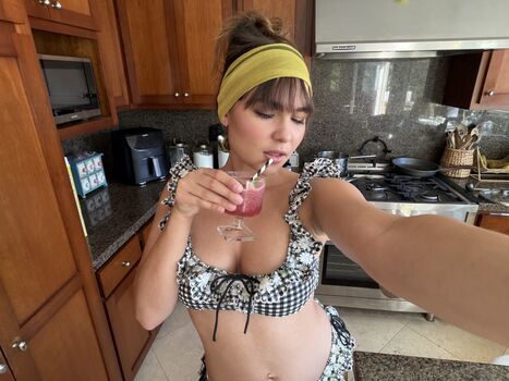 Ester dobrik page leaked private photo uncensored HD quality