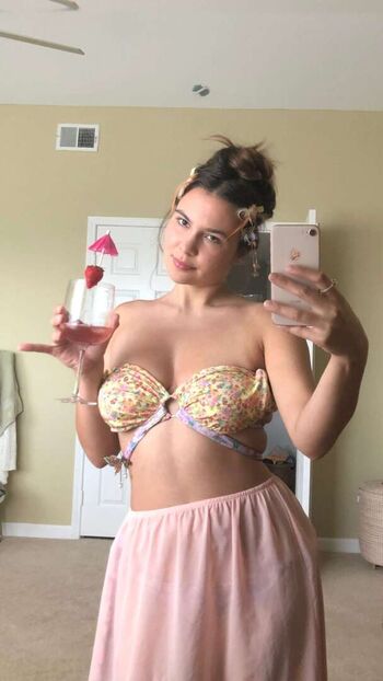 Ester dobrik page leaked private photo uncensored HD quality