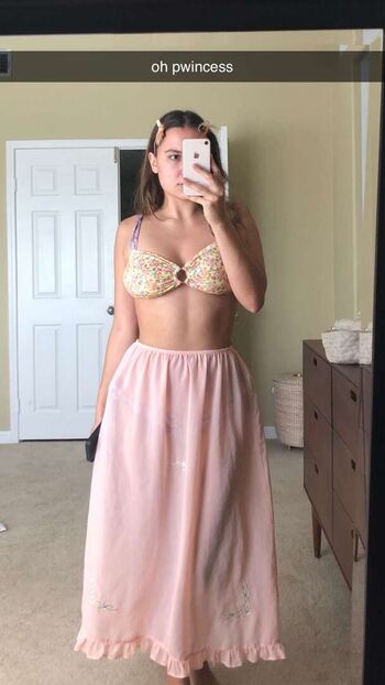 Ester dobrik page leaked private photo uncensored HD quality