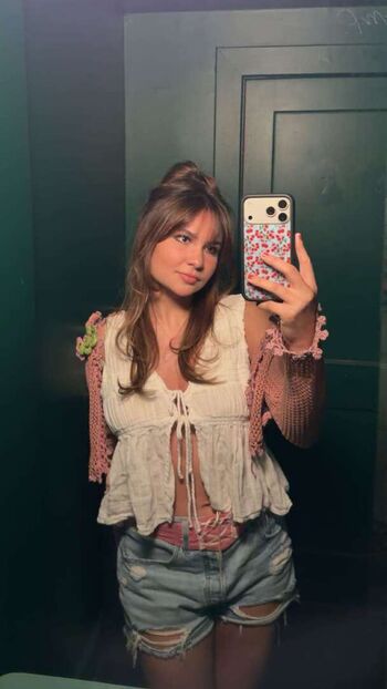 Ester dobrik leaked private photo uncensored HD quality