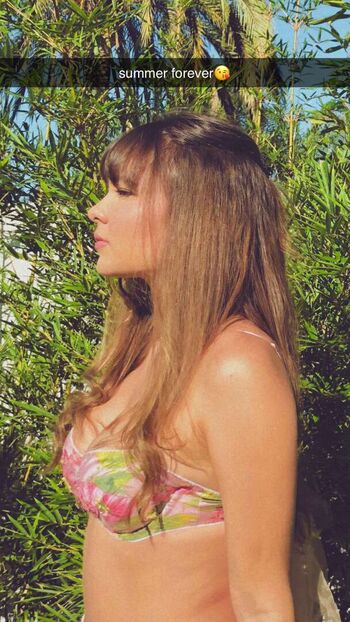 Ester dobrik leaked private photo uncensored HD quality