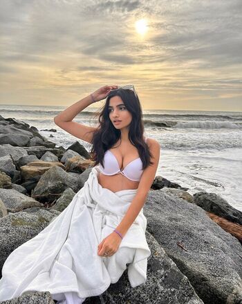 Farha khalidi leaked private photo uncensored HD quality