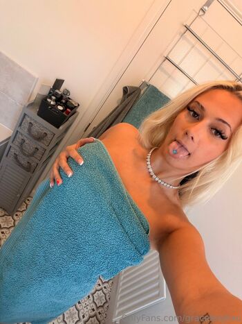 Graceleighxo leaked private photo uncensored HD quality