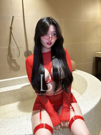 Ha my duyen page leaked private photo uncensored HD quality