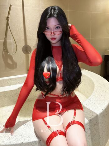 Ha my duyen page leaked private photo uncensored HD quality