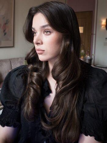 Hailee steinfeld  page leaked private photo uncensored HD quality