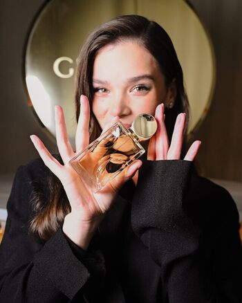 Hailee steinfeld  page leaked private photo uncensored HD quality