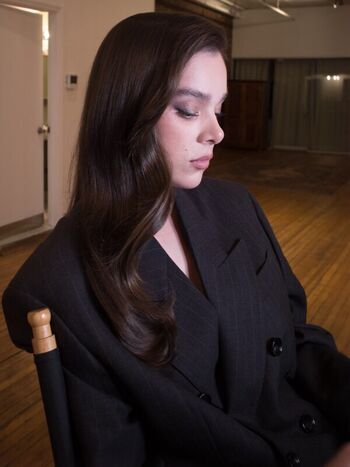 Hailee steinfeld  page leaked private photo uncensored HD quality