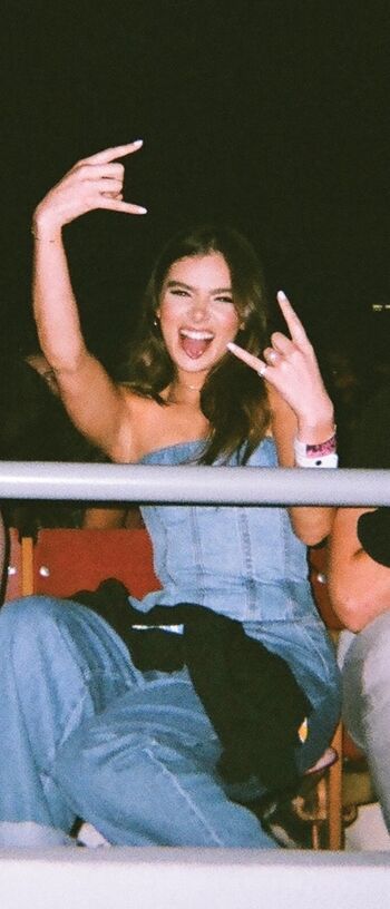 Hailee steinfeld leaked private photo uncensored HD quality