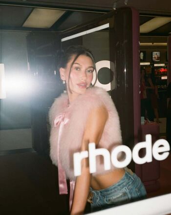Hailey baldwin bieber page leaked private photo uncensored HD quality