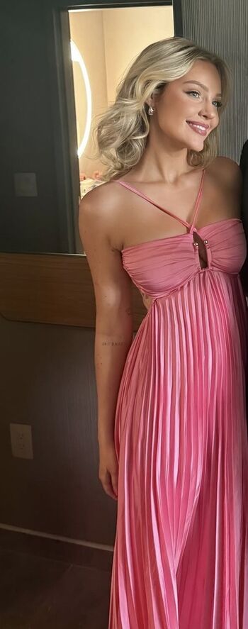 Hailey malles page leaked private photo uncensored HD quality