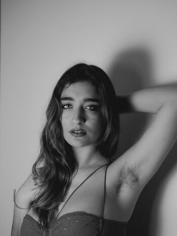 Hairy women  page leaked private photo uncensored HD quality