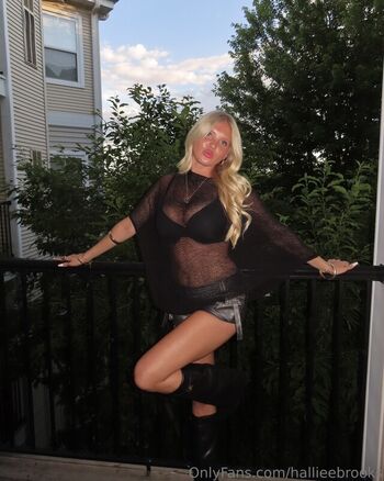 Hallieebrooks leaked private photo uncensored HD quality