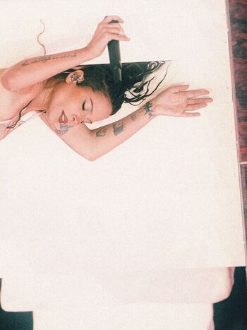 Halsey page leaked private photo uncensored HD quality