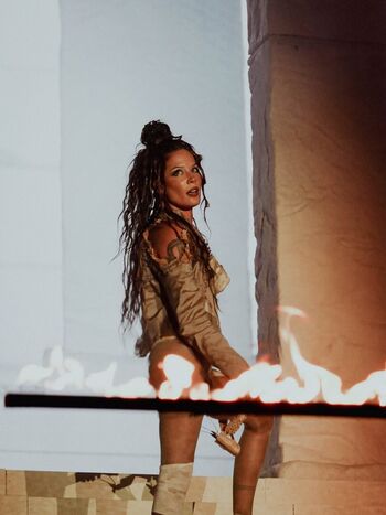 Halsey page leaked private photo uncensored HD quality