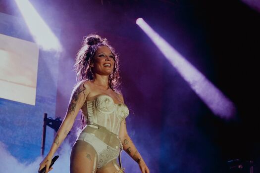 Halsey page leaked private photo uncensored HD quality