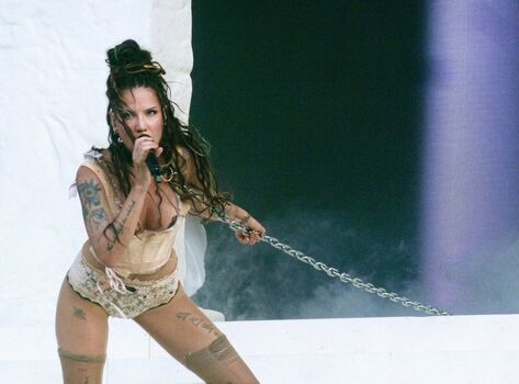 Halsey page leaked private photo uncensored HD quality