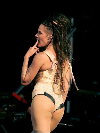 Halsey page leaked private photo uncensored HD quality