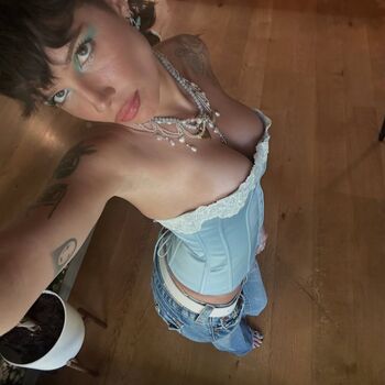 Halsey page leaked private photo uncensored HD quality