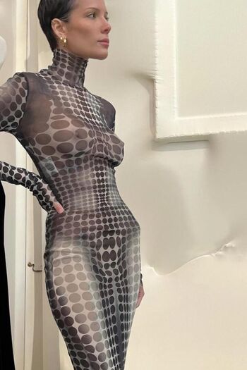 Halsey page leaked private photo uncensored HD quality
