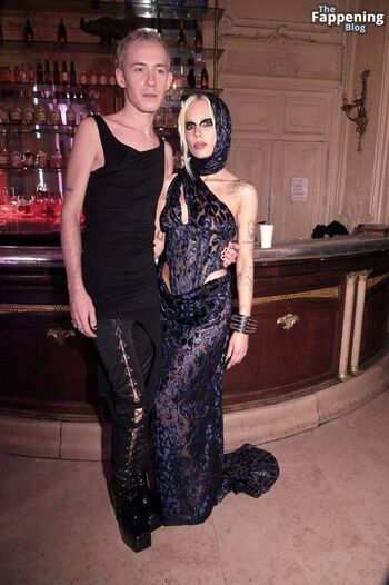 Halsey page leaked private photo uncensored HD quality