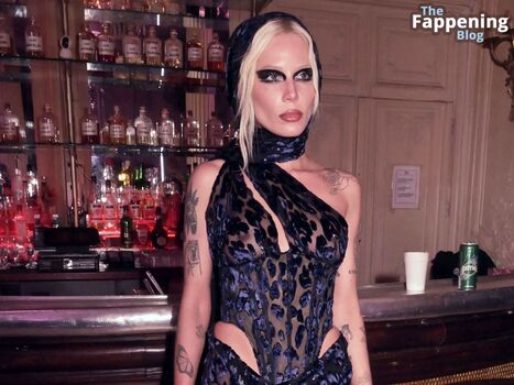 Halsey page leaked private photo uncensored HD quality