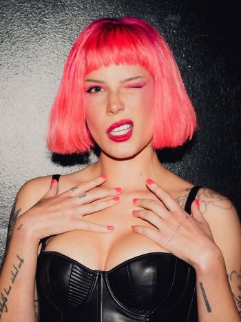 Halsey page leaked private photo uncensored HD quality