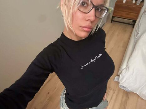 Halsey leaked private photo uncensored HD quality