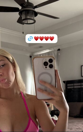 Hawk tuah girl leaked private photo uncensored HD quality