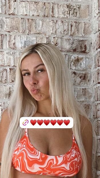 Hawk tuah girl leaked private photo uncensored HD quality