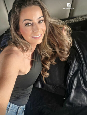 Hete buurvrouw leaked private photo uncensored HD quality