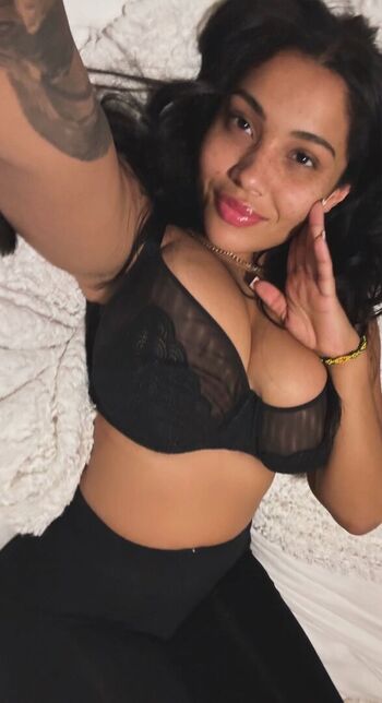 Honey isabel leaked private photo uncensored HD quality