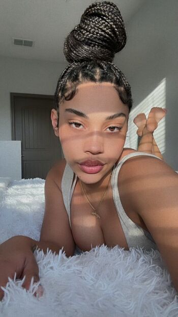 Honey isabel leaked private photo uncensored HD quality