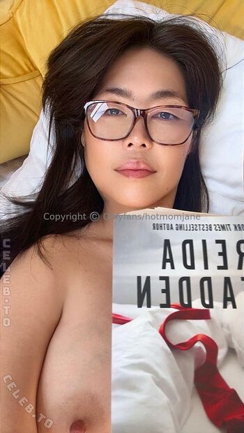 Hotmomjane page leaked private photo uncensored HD quality