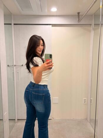 Hyunji queen page leaked private photo uncensored HD quality