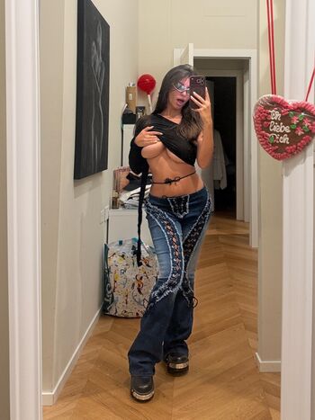Ika dauria leaked private photo uncensored HD quality