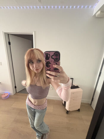 Iluvmeww page leaked private photo uncensored HD quality