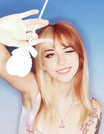Iluvmeww page leaked private photo uncensored HD quality