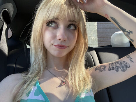 Iluvmeww page leaked private photo uncensored HD quality